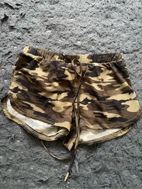 SHEIN Olive & Dark Brown Camo Drawstring Athletic Shorts